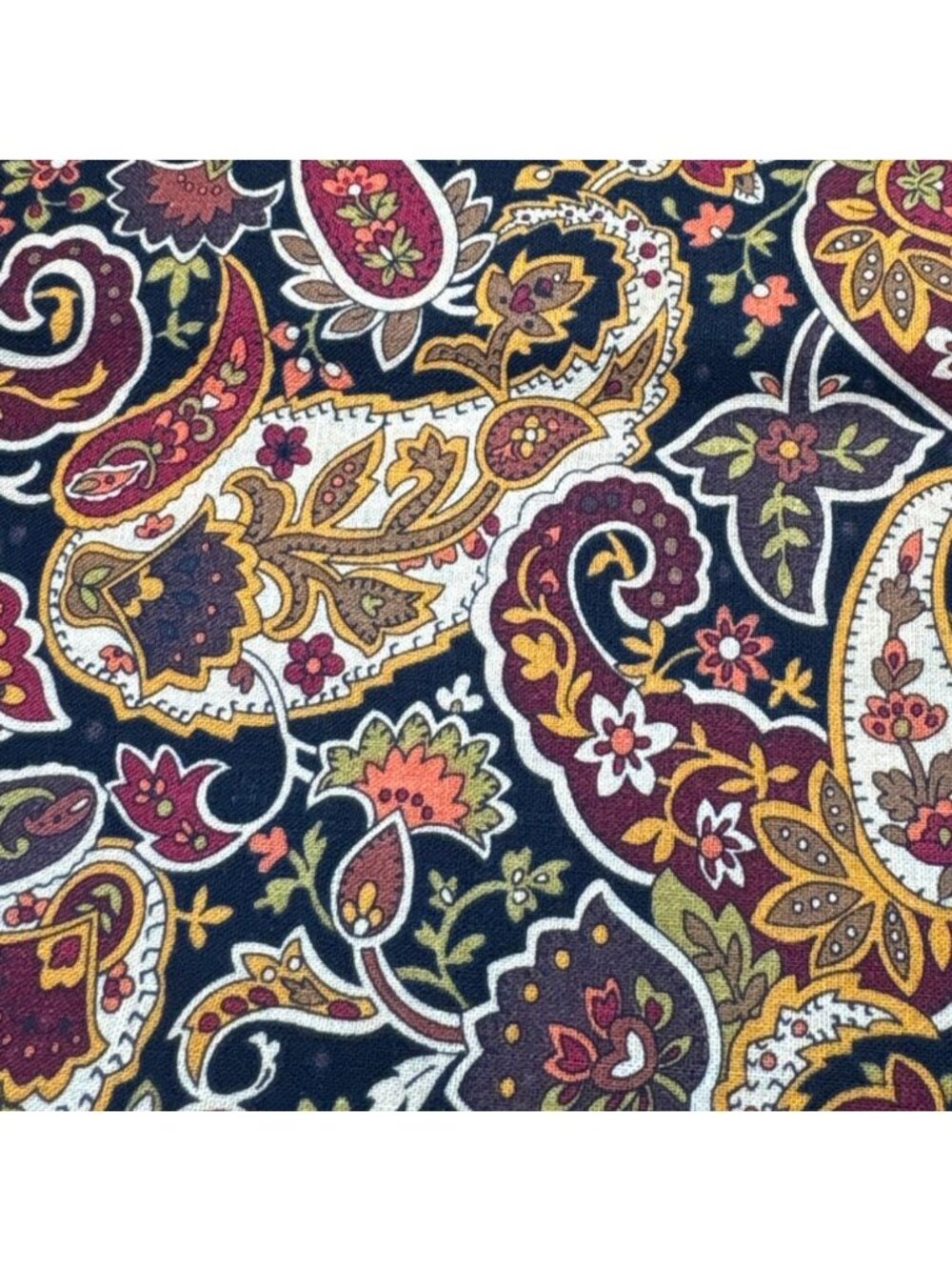 Fabric Traditions 1/4 yard x 44" Paisley Floral Cotton Fabric